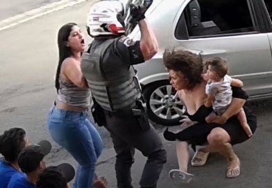 Vídeo: PM de SP agride mulher com criança no colo file_00000000f11c820ea04e1a530e2b0fb2